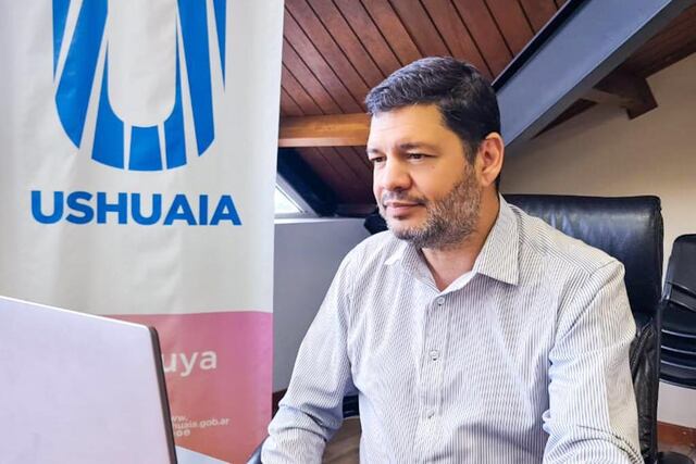 Charla virtual sobre Puerta a la Antártida