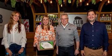 La Municipalidad y el Golf Club firman convenio para continuar con el uso del predio