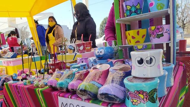 La Feria Regional de Zona Sur en el paseo Av. Excombatientes de Malvinas, cuando se inauguró. Debieron mudarse de lugar por quejas de vecinos.