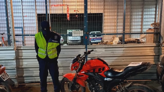 Policía de Tres Arroyos secuestra un automóvil por alcoholemia positivo y dos motos por falta de documentación