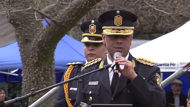El director general de la fuerza le rindió tributo a sus colegas César Carmona y Leoncio Bermúdez.