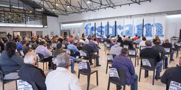 Los secretarios gremiales afirman que sus ingresos cayeron 6% en comparación con la inflación.