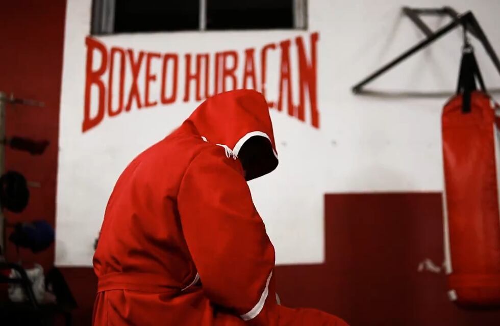 Siempre suena en Instituto, y tuvo una presentación de película Huracán