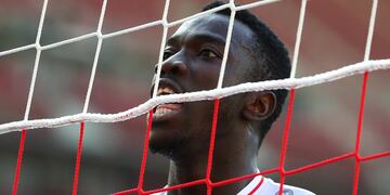 Silas Wamangituka entró en conflicto con su representante por presentar documentos falsos.