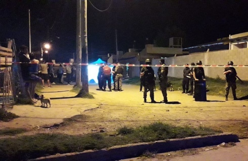 Un muerto y un herido de gravedad fue el saldo de una brutal pelea en el barrio Solidaridad