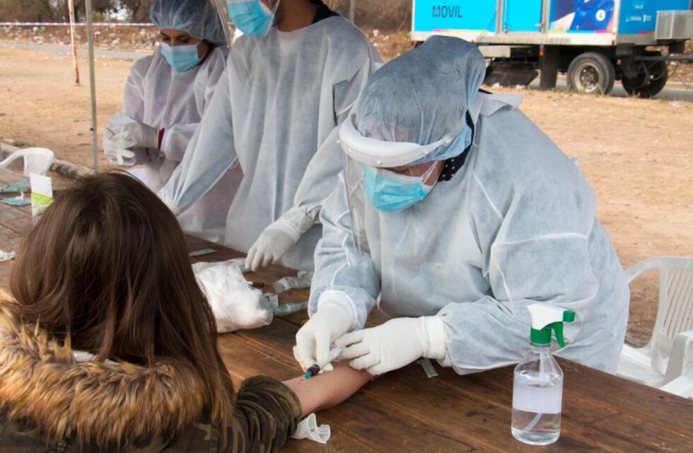 Covid en Córdoba: pese a la baja de casos, la variante Delta ya es la más detectada