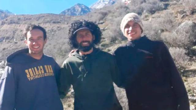 Pablo Gasparini, Alejandro MIguel y Federico Mariel. Rescatistas de montaña.