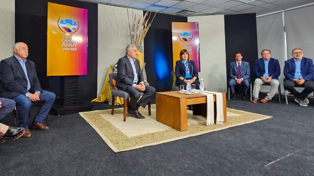En la conferencia de prensa de este lunes acompañaron a Bullrich y Morales candidatos y principales figuras de Cambia Jujuy encabezadas por el gobernador electo Carlos Sadir.