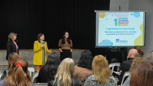 Docentes de Pérez, Zavalla y Soldini participaron de una capacitación impulsada por Gerdau