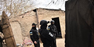 El operativo de la Fuerza Policial Antinarcotráfico terminó con 10 detenidos.