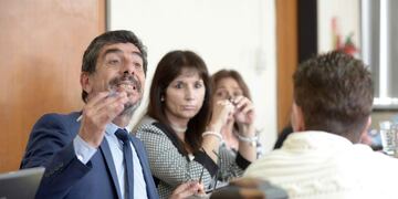 Fiscal. Julio Rivero tuvo un marcado protagonismo en la primera audiencia del juicio por el asesinato de Camila. (Tomás Fragueiro)