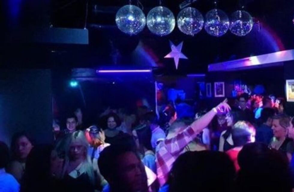 Los boliches, eventos masivos y espectáculos en Arroyito se prohiben hasta el 4 de enero