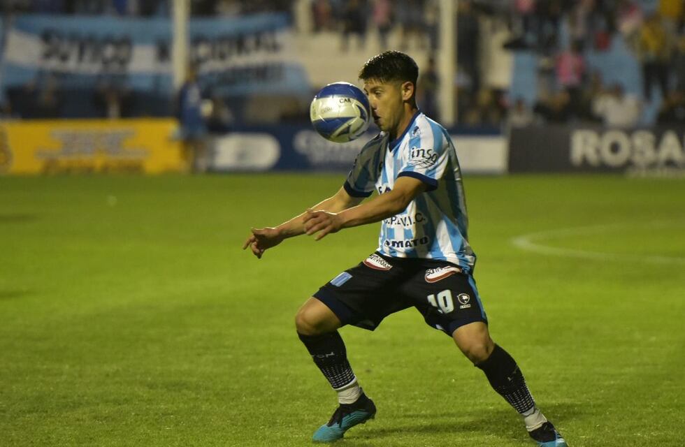 Racing lo empató en su visita a Unión de Sunchales y se aseguró el primer puesto