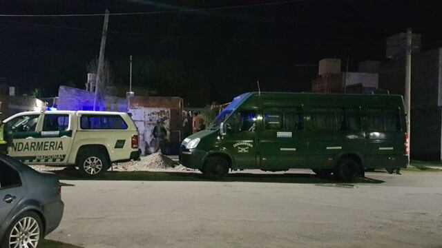 Gendarmería allanó en la tarde del sábado la casa del ex integrante de la Fuerza y dio con  marihuana y cocaína. Foto Mdz