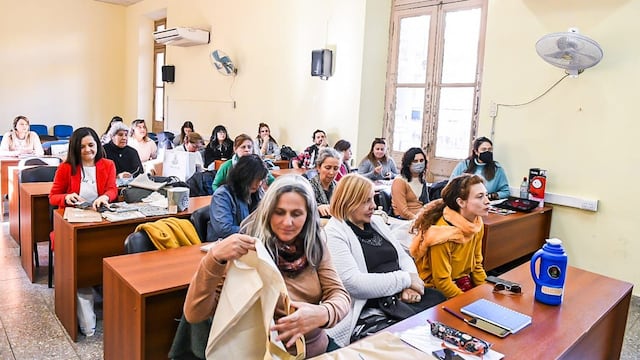 Culminó el curso de fortalecimiento destinado a emprendedores con diseño de Paraná