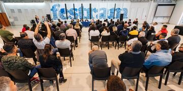 El plan de lucha surgió de un plenario de secretarios generales.