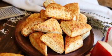 la receta para hacer scones de quesos