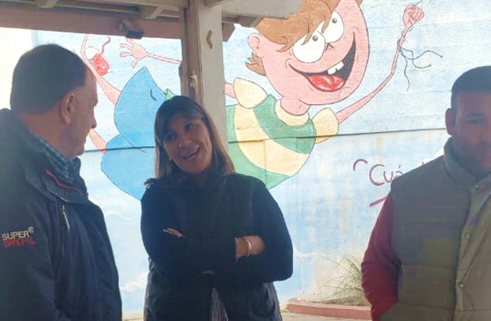 Pablo Garate de visita en el Jardín Maternal Frutillitas II