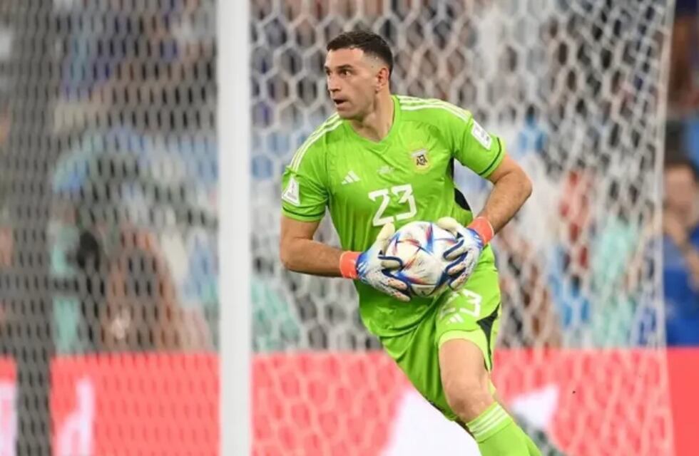 El curioso regalo de Dibu Martínez a un jugador de Polonia: “No entendía nada”