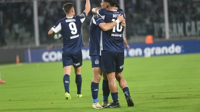 Rubén Botta y Valentín Depietri, los goles para Talleres. Buen partido también de Federico Girotti (Javier Ferreyra / La Voz).