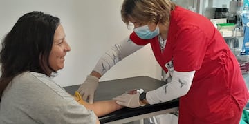 exitosa campaña de grupo sanguíneo, donación de sangre y vacunación de Covid-19 en el CIC de Olimpo
