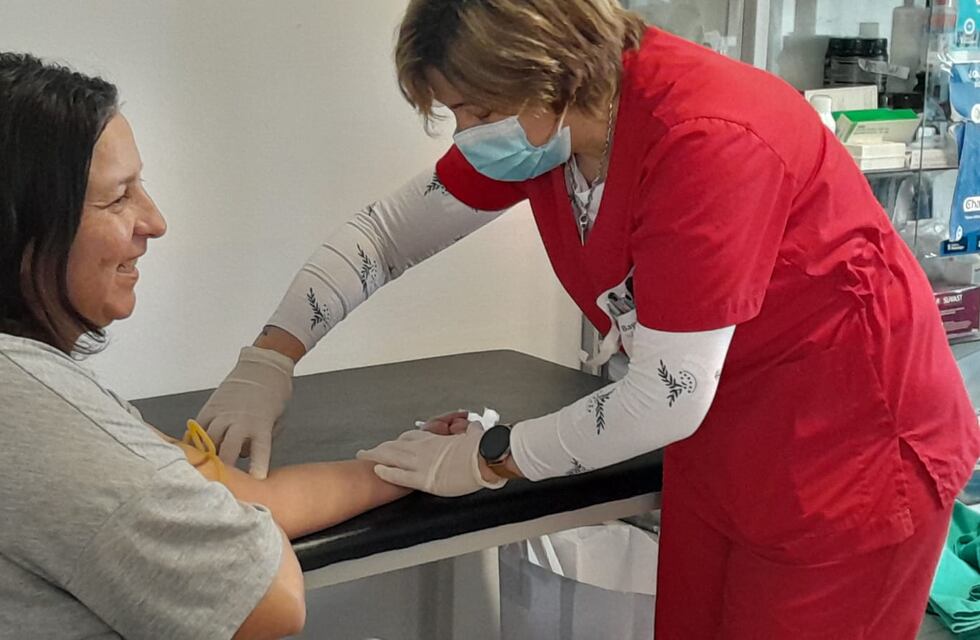 Tres Arroyos: exitosa campaña de grupo sanguíneo, donación de sangre y vacunación de Covid-19 en el CIC de Olimpo