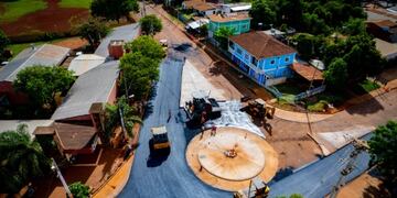 Puerto Iguazú: las obras de la rotonda del CIC están próximas a finalizar.