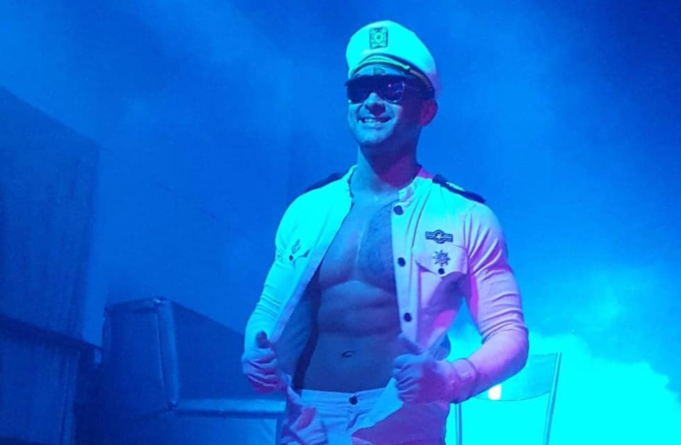 Detienen a exfutbolista, inspector municipal y estríper de Rosario por venta de drogas