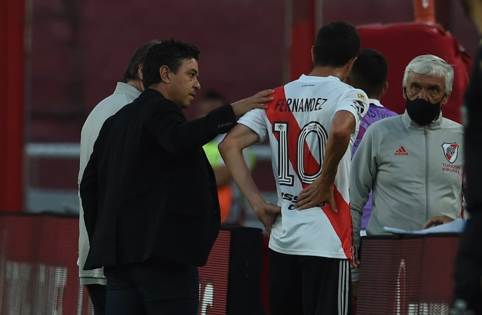 River, sin una figura: Nacho Fernández no viajará a Montevideo para el partido ante Nacional