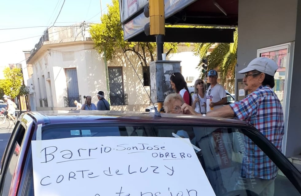 Reclamo y movilización: el enojo de los vecinos de Gualeguaychú con la Cooperativa Eléctrica