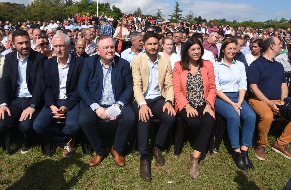 Unidos para Cambiar Santa Fe se lanzó y afirmó: “Esto no es un pacto electoral”