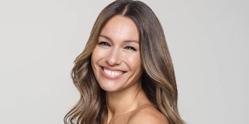 Pampita eligió su microbikini preferida y modeló desde Miami al borde de la pileta