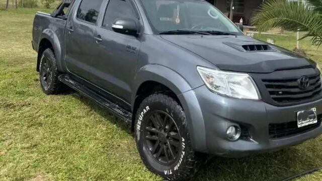 La policía recuperó una camioneta que habían robado en calle San Martín