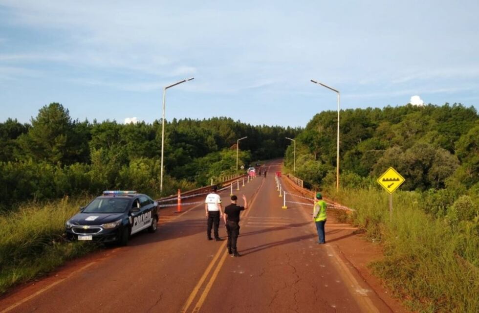Prohíben la circulación de vehículos que superen las 5 toneladas sobre el puente del arroyo Tabay