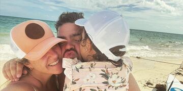 Dario Barassi se encuentra vacacionando en México con su esposa y su hija. Luego se embarcará en una nueva serie de Star+ antes de regresar a su conducción en El Trece.