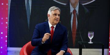 Martín Laryora no le contestó a Javier Milei pero aseguró la continuidad de los boletos sociales.