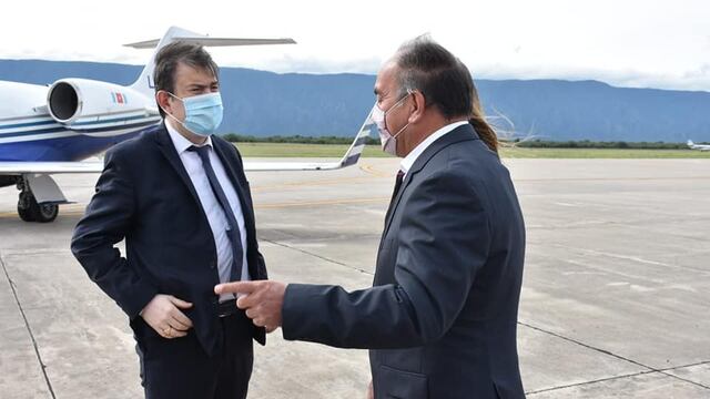 Gerardo Zamora llegó a Catamarca para participar del encuentro de Gobernadores del Norte Grande