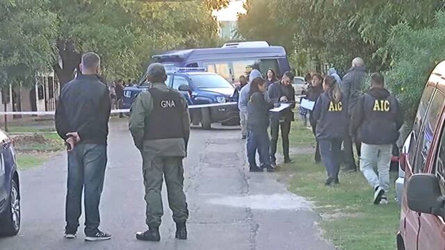 La víctima tenía 31 años y cayó acribillada sobre Einstein al 7200.