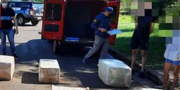 Incautan mercadería de contrabando en Puerto Iguazú.