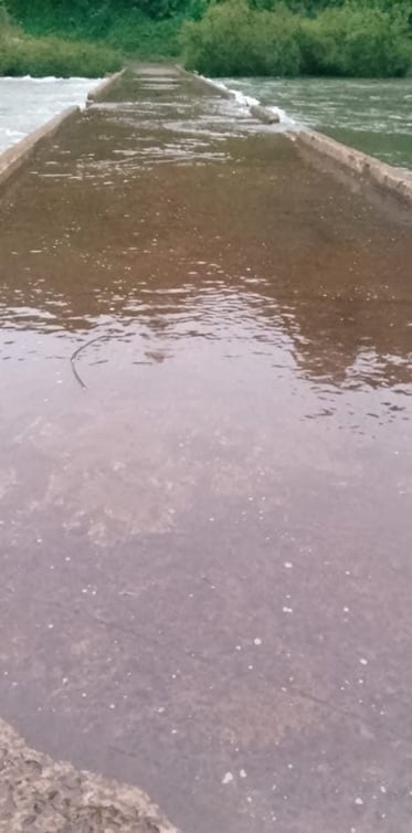 Cierran el Parque Moconá por la crecida del arroyo Yabotí.