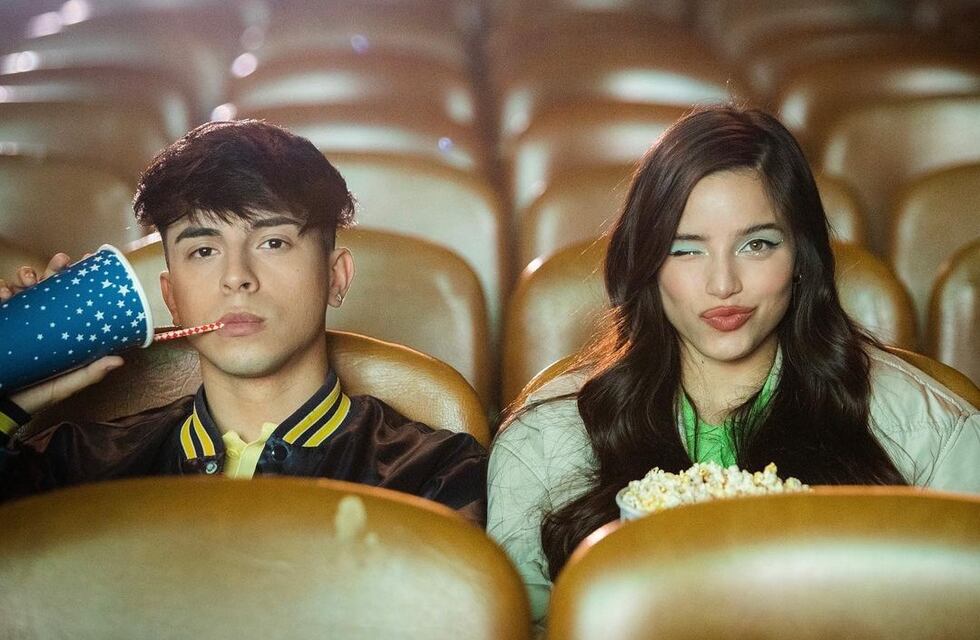 Rusherking y Emilia Mernes adelantaron una nueva colaboración