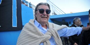 "El ascenso no es una opción, es obligación", remarca Armando en el vídeo.