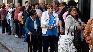 Jubilaciones, la respuesta al superávit. Foto de Ramiro Pereyra / La Voz