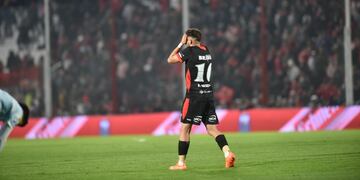 Instituto puso en aprietos a Racing, pero el gol de Maravilla Martínez, tras remate de Santiago Rodríguez (foto), fue anulado (Javier Ferreyra).