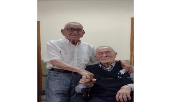 A la izquierda, René Megevand y a la derecha, Mario Gay. Juntos en su homenaje.