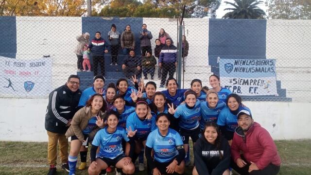 Puerto Belgrano goleó 3 a 0 a Libertad.