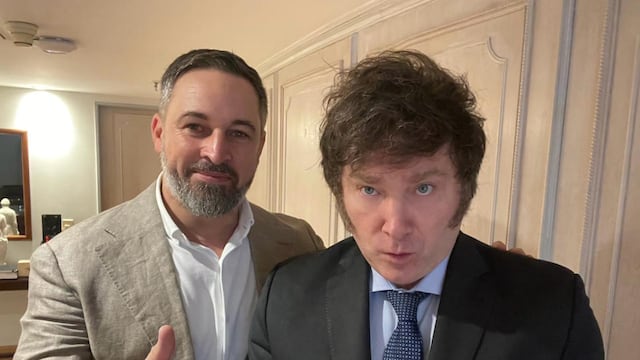 Abascal junto a Javier Milei (Foto: Redes Sociales)