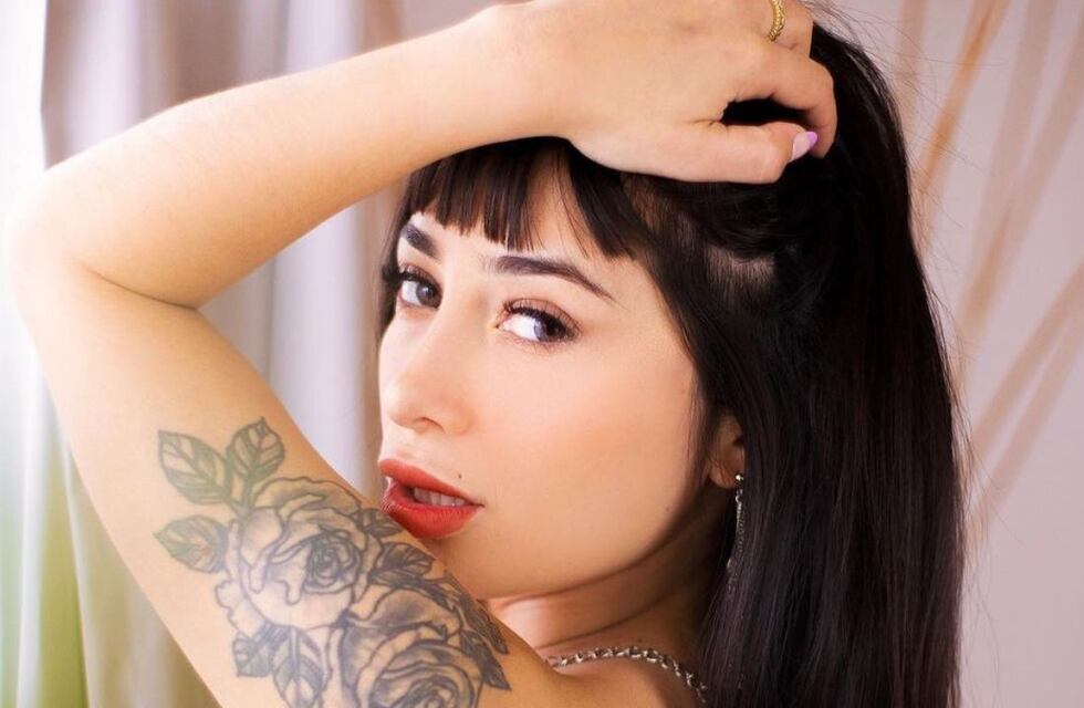 Una pollera de brillos y un top azul: así conquistó Pao Dulzura a sus seguidores en Instagram