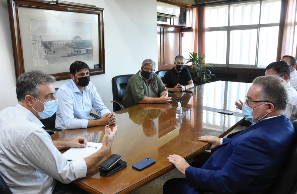 Lagna estuvo en Rafaela y prometió patrulleros y la escuela de policía en abril