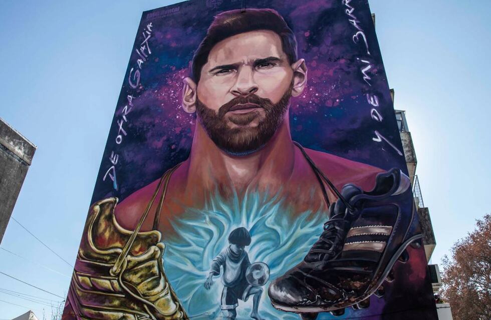 Alina Moine le puso la voz al circuito turístico de Lionel Messi en Rosario